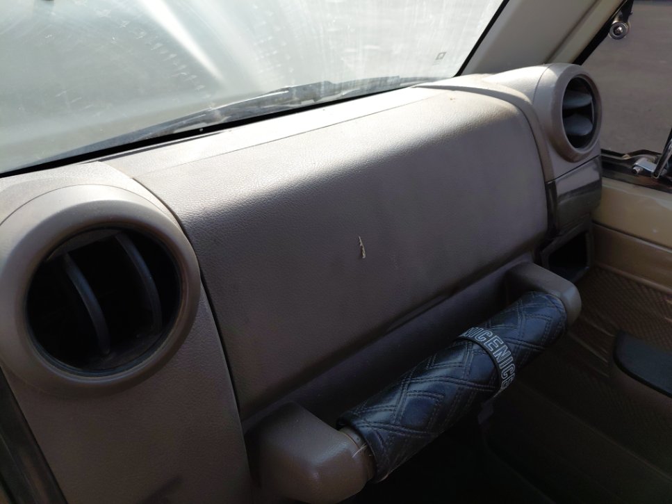 تويوتا لاند كروزر بيك أب LC70 DLX 2016 image