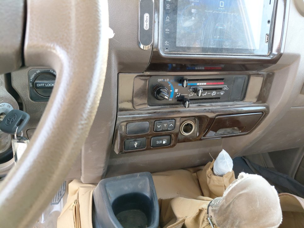 تويوتا لاند كروزر بيك أب LC70 DLX 2016 image