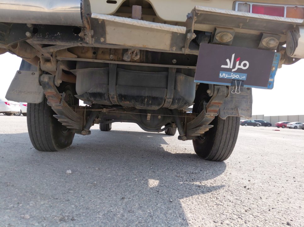 تويوتا لاند كروزر بيك أب LC70 DLX 2016 image