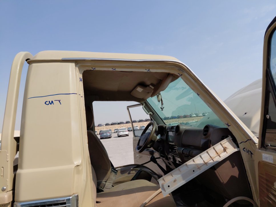 تويوتا لاند كروزر بيك أب LC70 DLX 2016 image