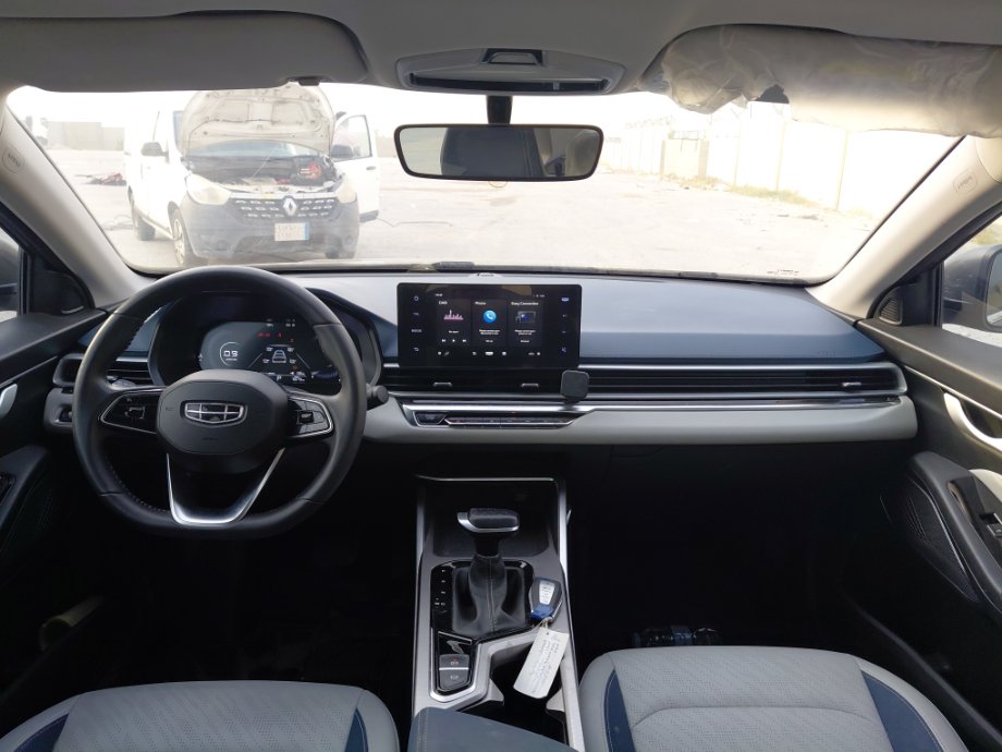 Geely Emgrand LUX 2024 image