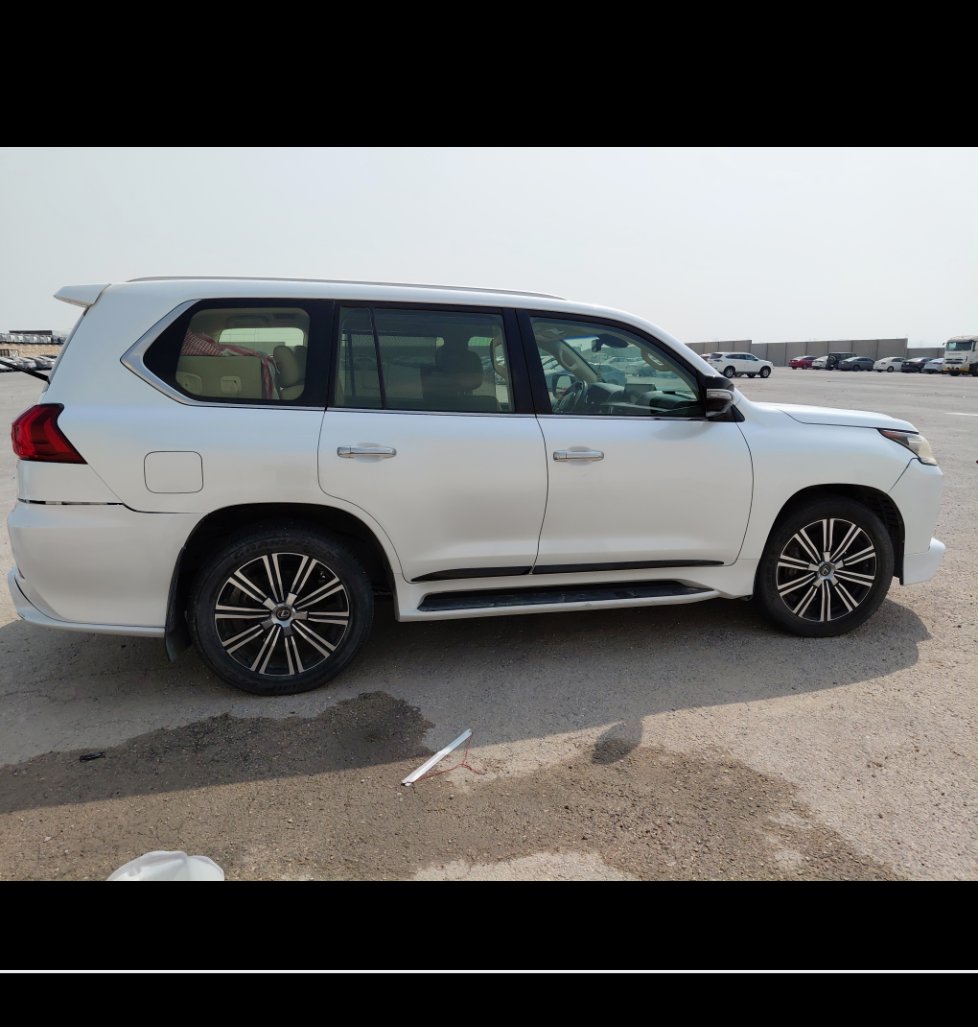 Lexus LX 570 2019 image