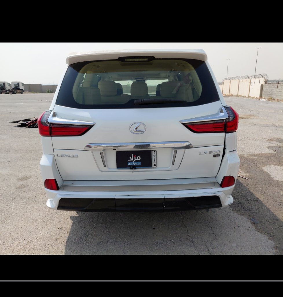 Lexus LX 570 2019 image