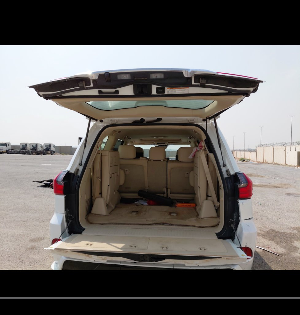 Lexus LX 570 2019 image