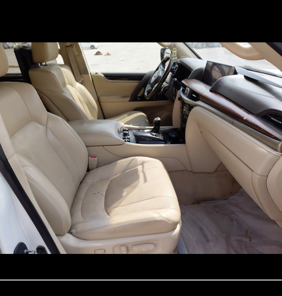 Lexus LX 570 2019 image