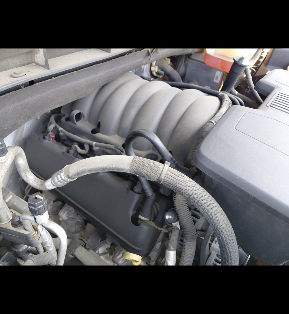 GMC Yukon SLE 2022 image