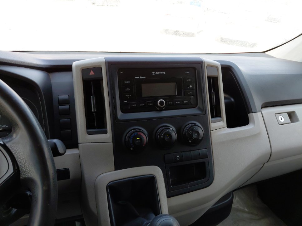 تويوتا هايس فان STD 2021 image