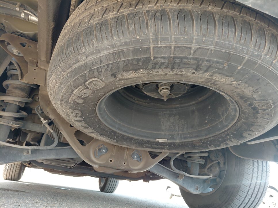 GMC Yukon SLE 2022 image