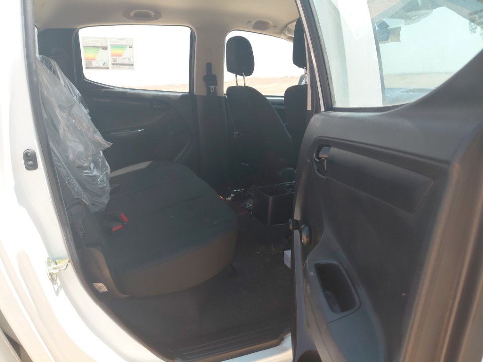 Isuzu D MAX 4x4 2024 image