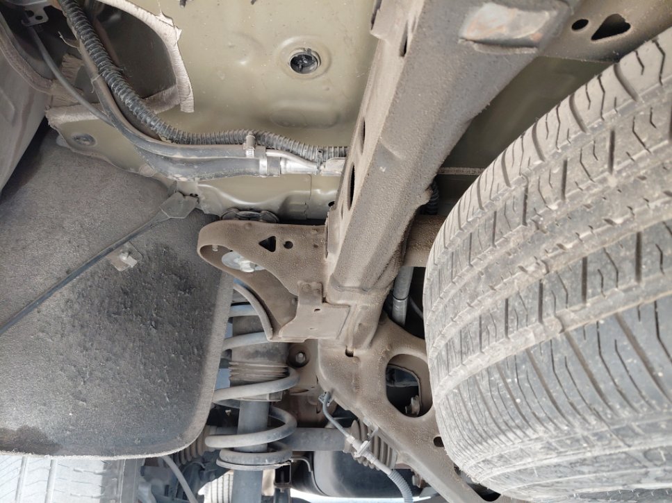 GMC Yukon SLE 2022 image