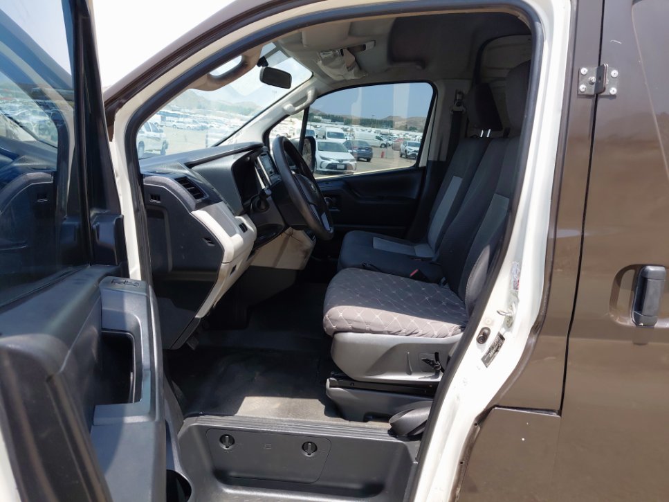 تويوتا هايس فان HIGH ROOF 2020 image