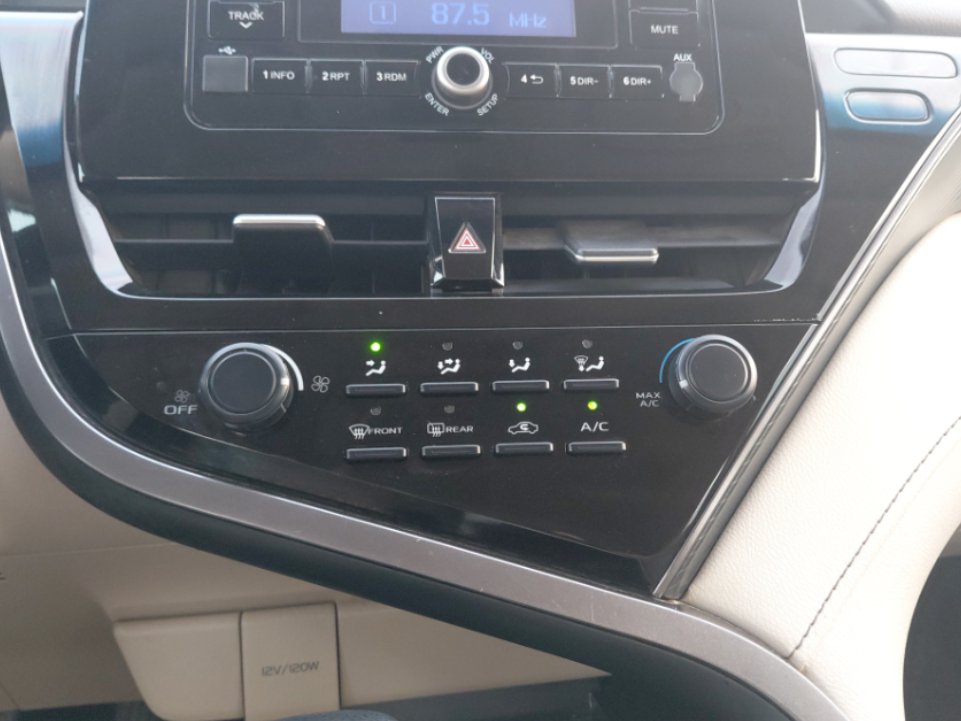 تويوتا كامري  2021 image