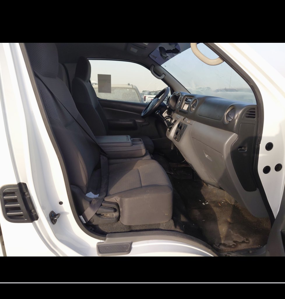 نيسان Urvan  2021 image