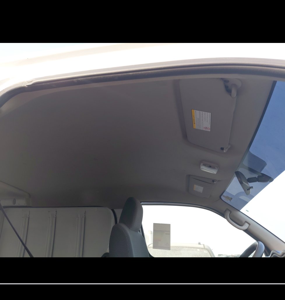 نيسان Urvan  2021 image