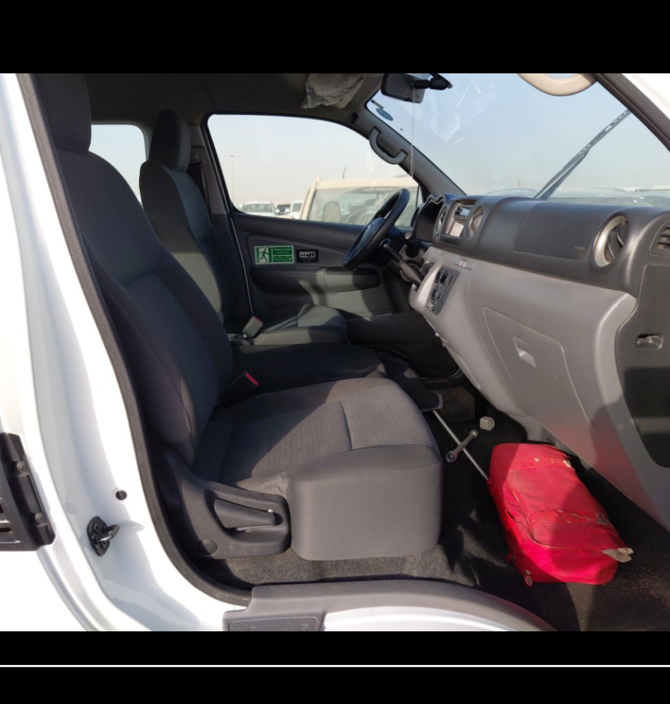 نيسان Urvan  2022 image