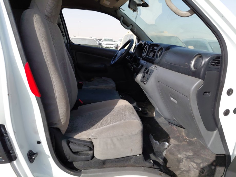 نيسان Urvan  2021 image