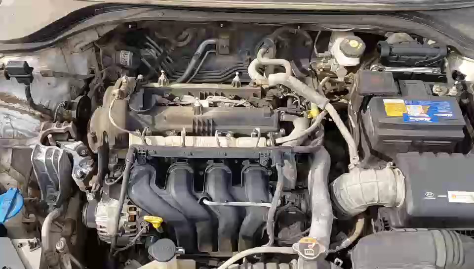 هيونداي إلنترا GL 2020 video