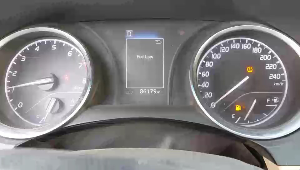 تويوتا كامري LE STD 2024 video