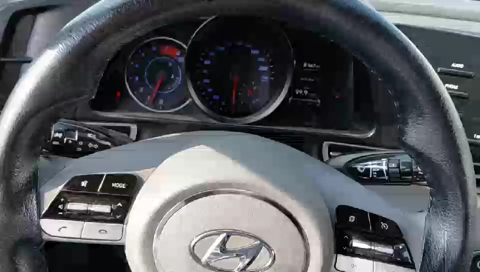 هيونداي إلنترا GL 2023 video