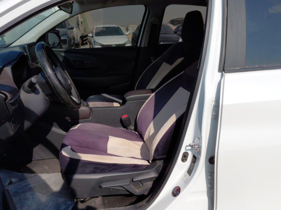 تويوتا يارس SD Y 2024 image