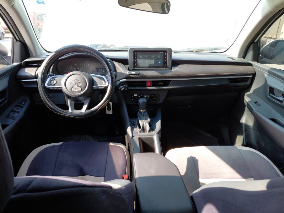 تويوتا يارس SD Y 2024 image