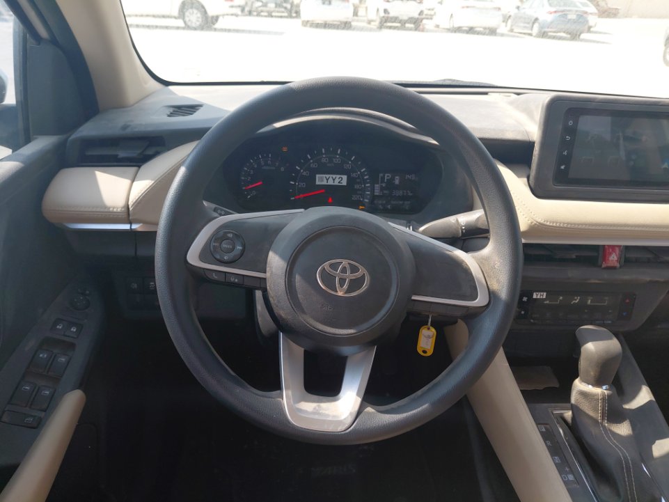 Toyota Yaris SD Y 2024 image