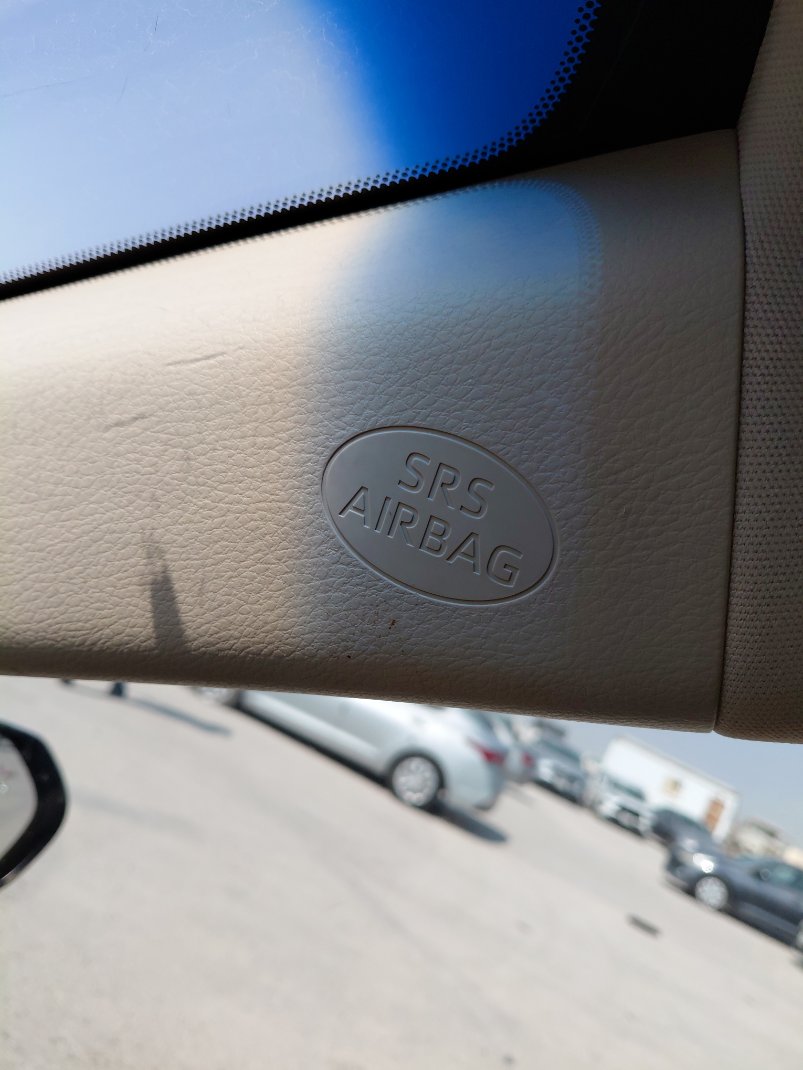 تويوتا كامري GLE HEV  2021 image