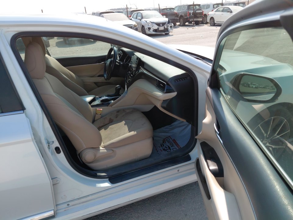 تويوتا كامري GLE HEV  2021 image