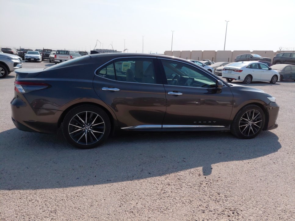 Toyota Camry GRANDE 2022 image