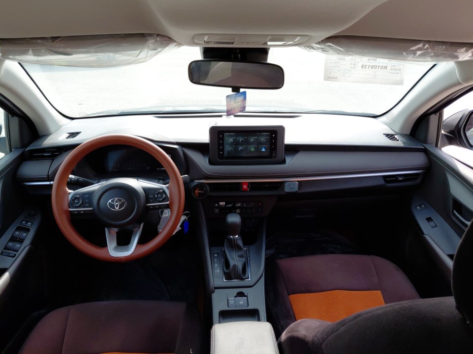 تويوتا يارس SD Y PLUS 2024 image