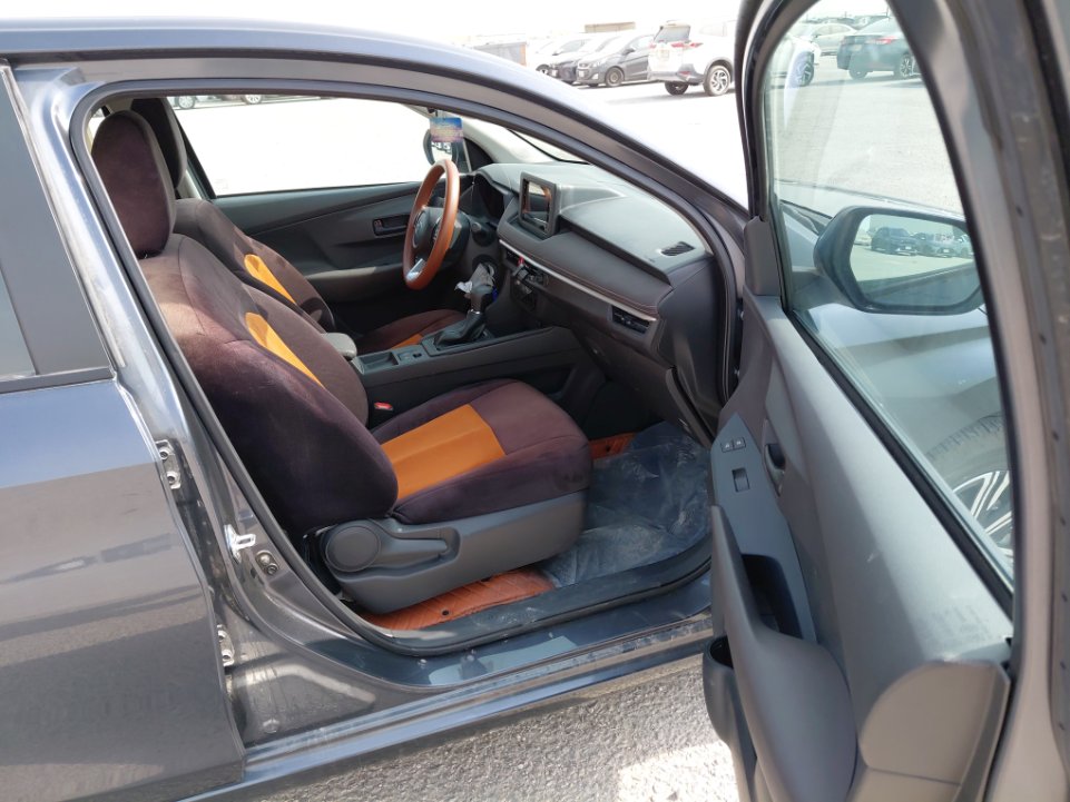 تويوتا يارس SD Y PLUS 2024 image