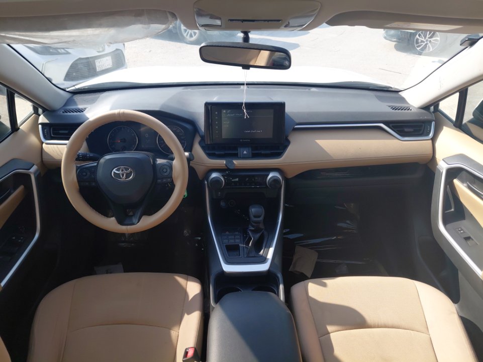 تويوتا راف فور LE 2021 image