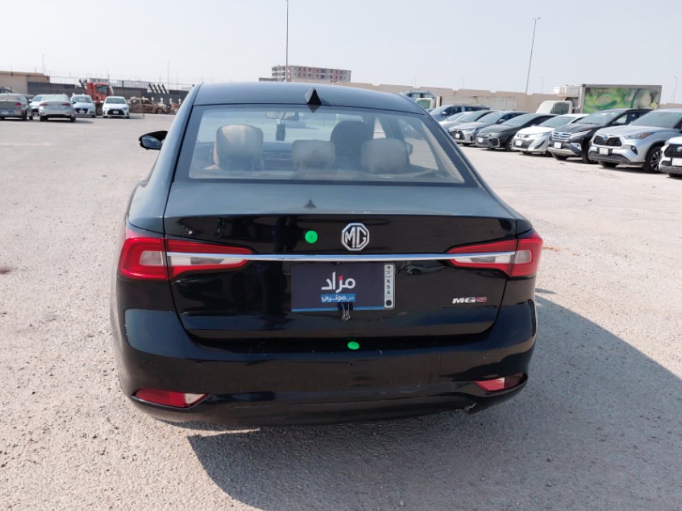 إم جي 5 LUX 2023 image