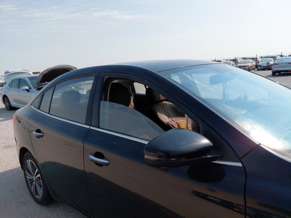 إم جي 5 LUX 2023 image