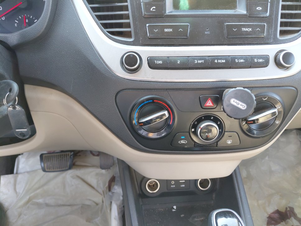 هيونداي أكسنت GL 2020 image