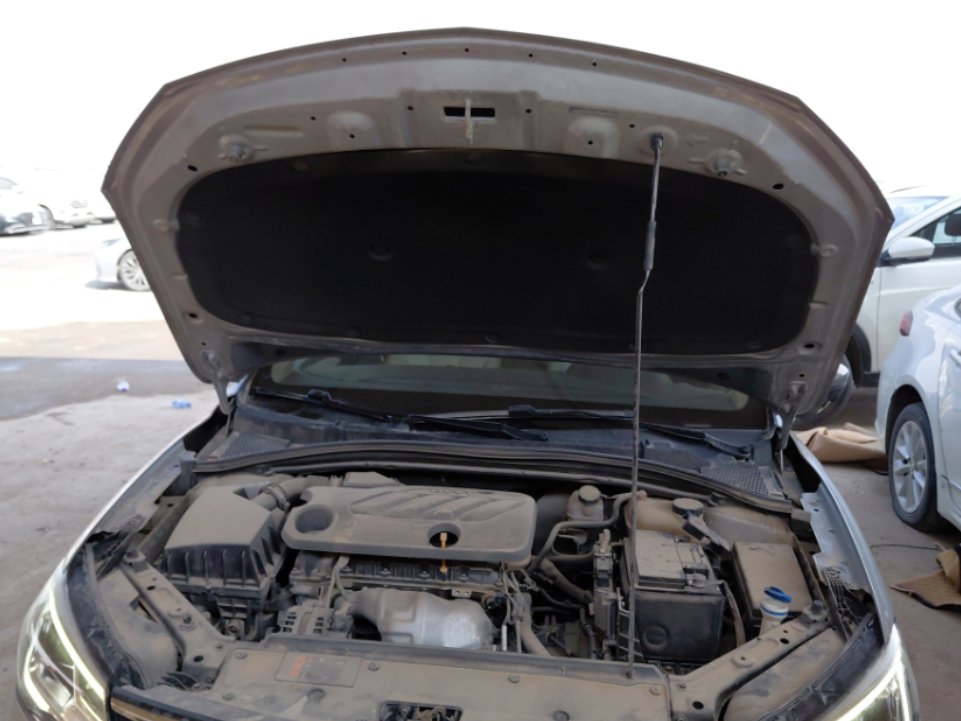 إم جي 5 LUX 2023 image