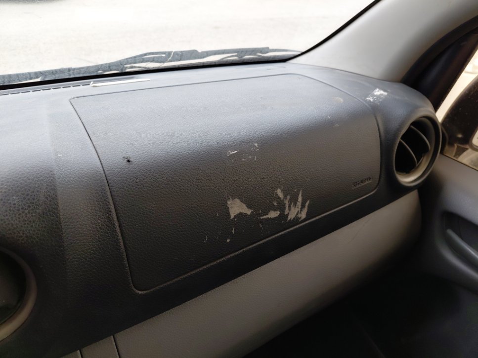 Nissan Urvan  2021 image