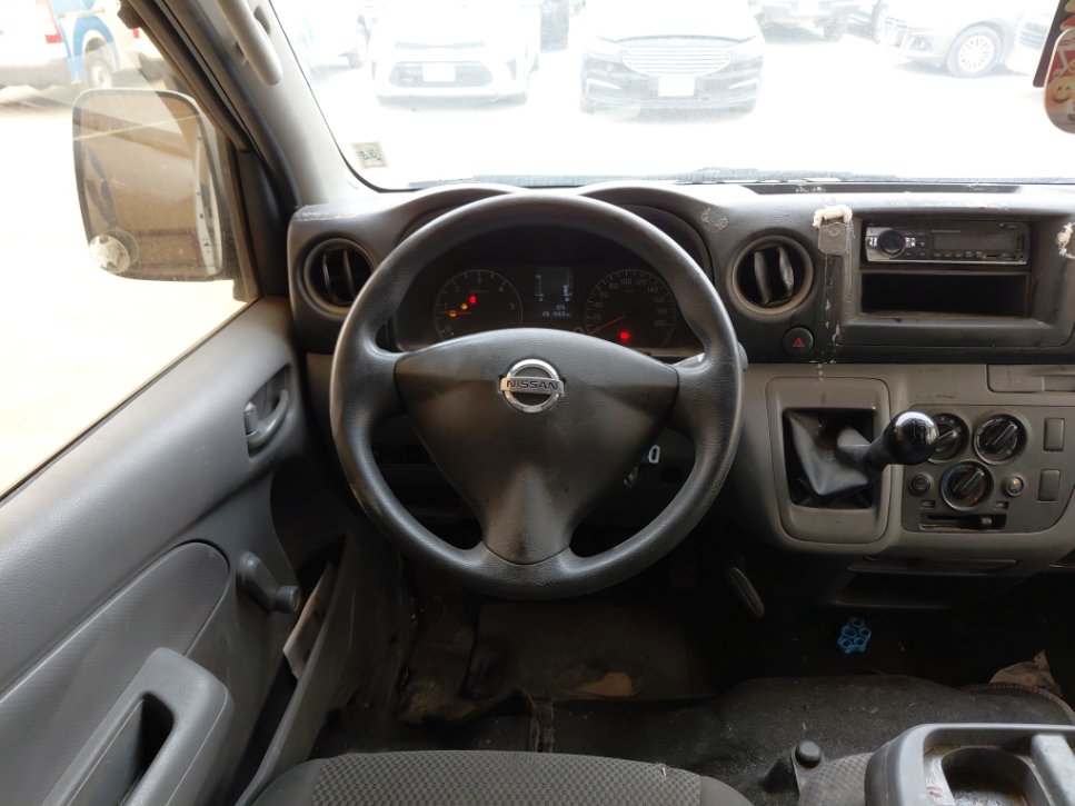 Nissan Urvan  2021 image