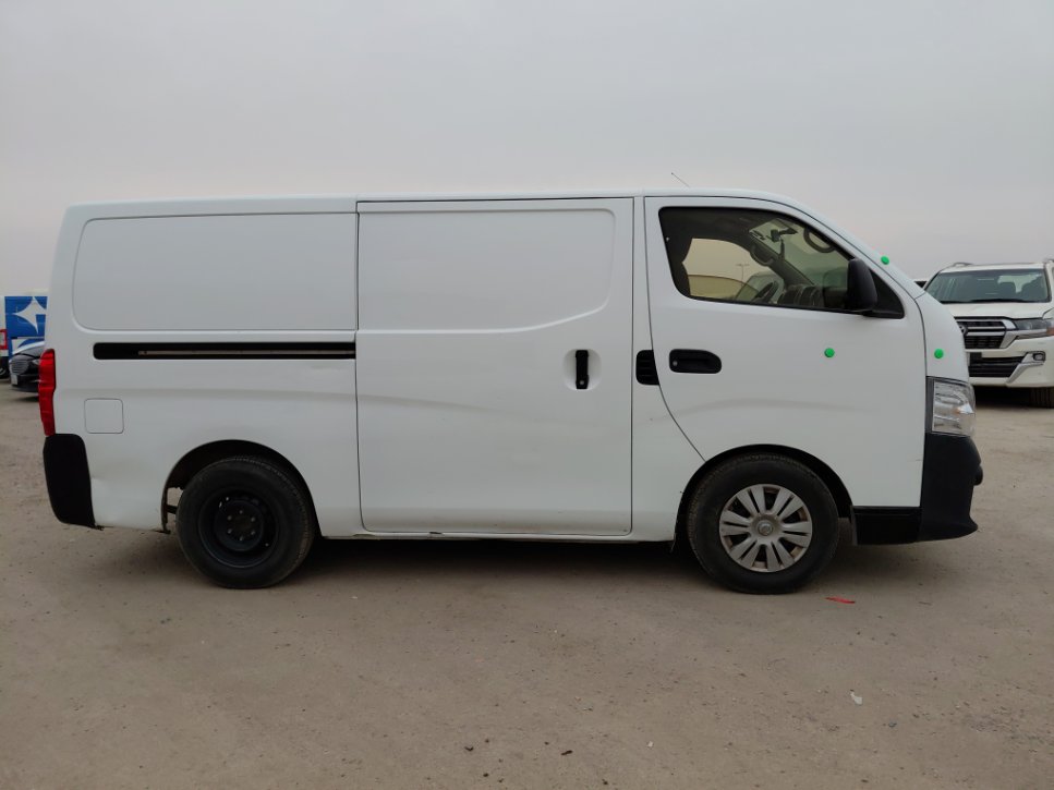 Nissan Urvan  2021 image