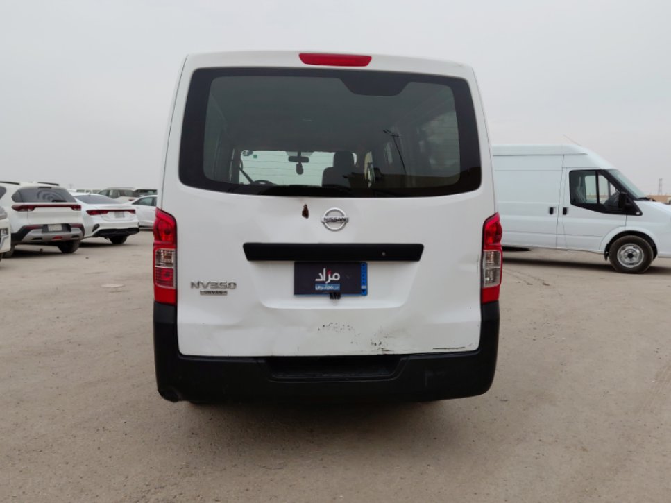 Nissan Urvan  2021 image