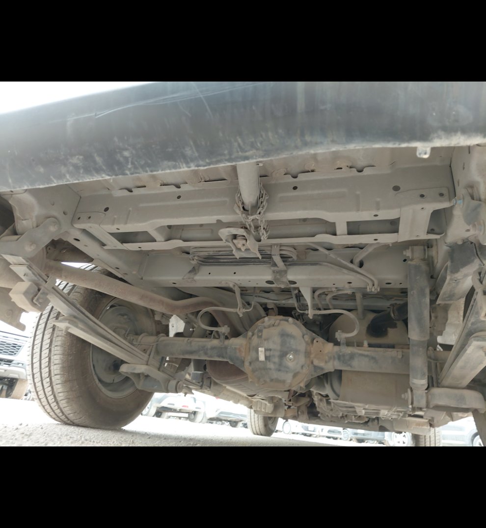 Nissan Urvan  2021 image