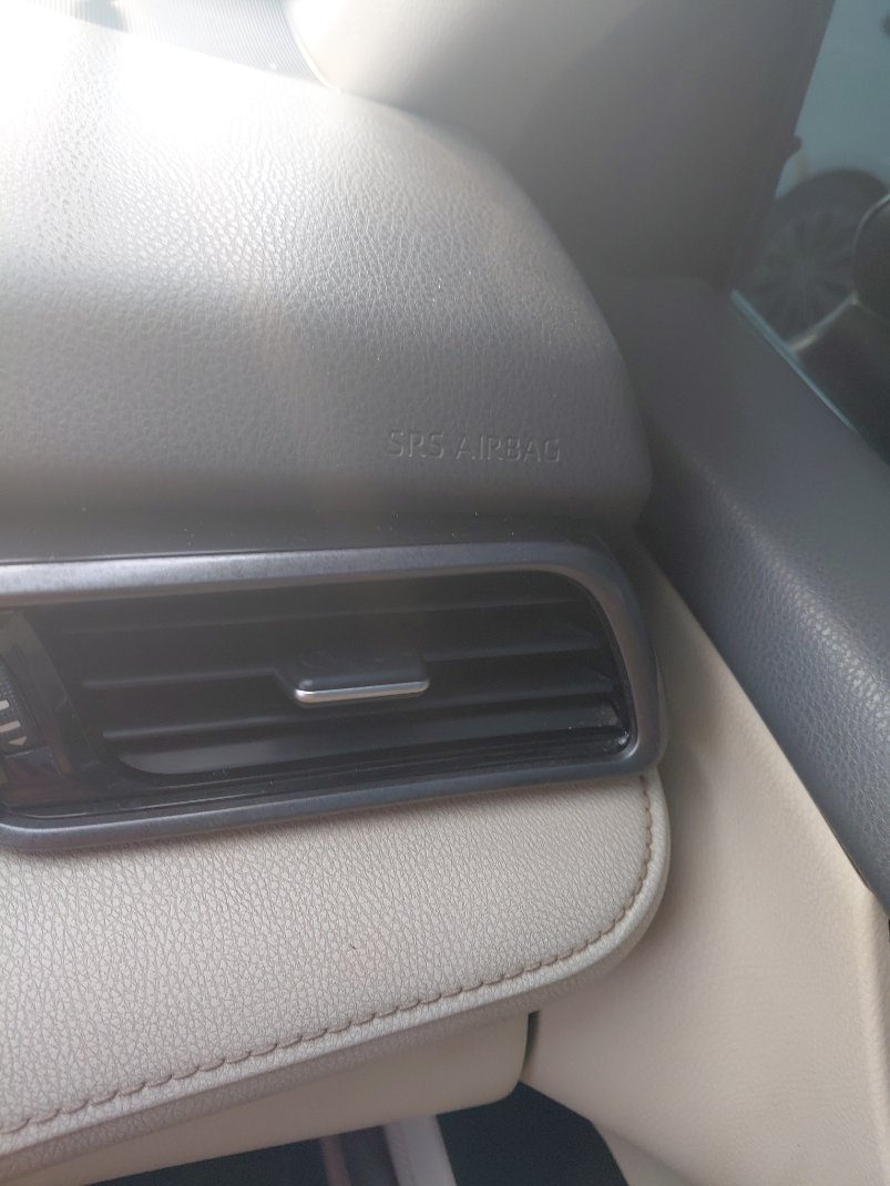 Toyota Camry LE 2020 image