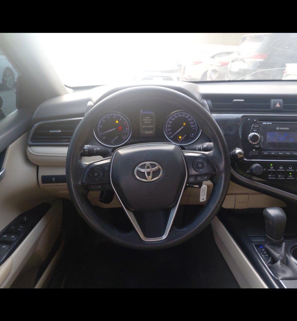 Toyota Camry LE 2020 image