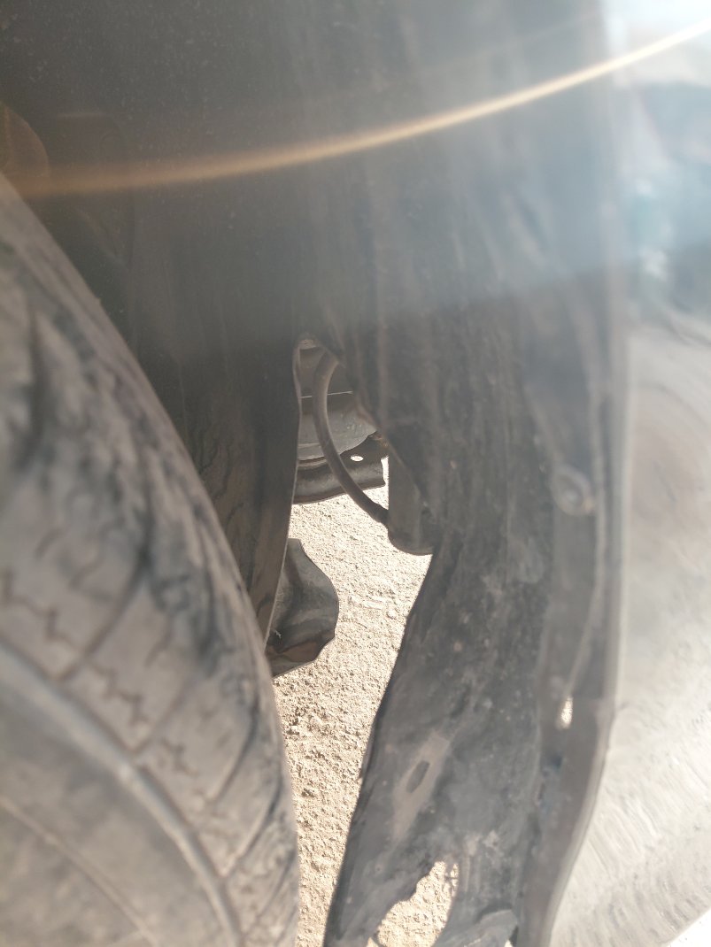 Toyota Camry LE 2020 image