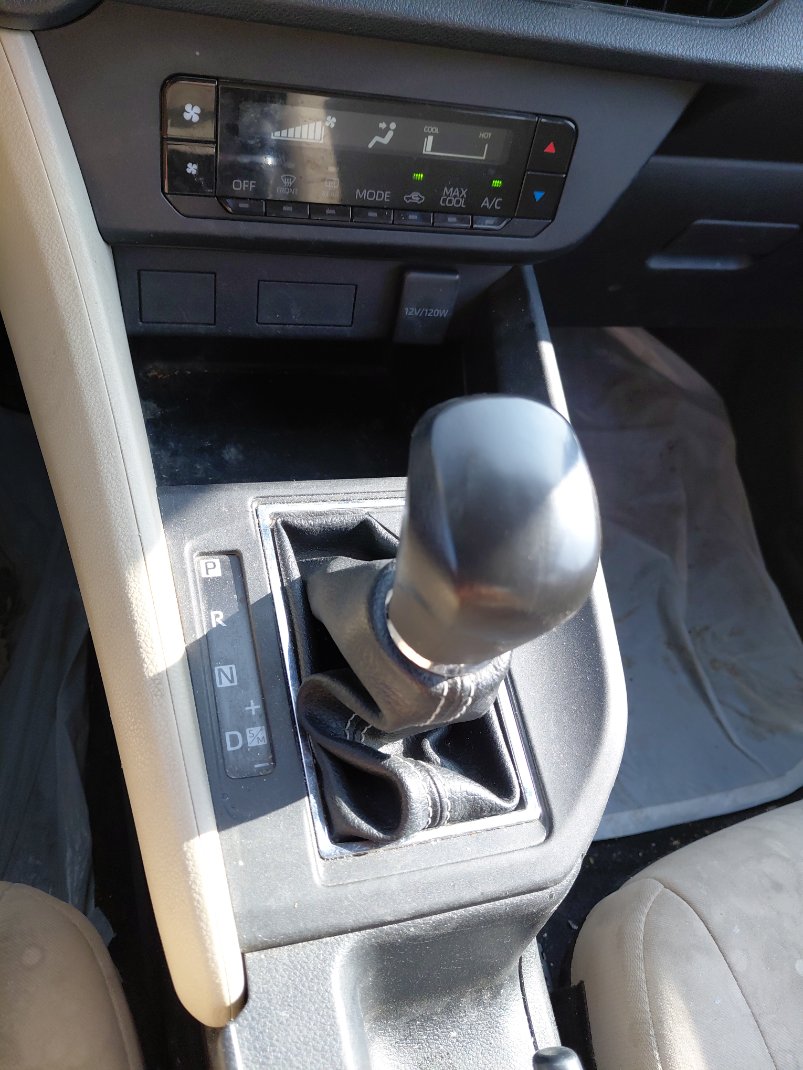 تويوتا يارس SD Y 2023 image