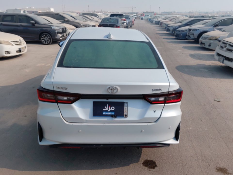 تويوتا يارس SD Y 2023 image