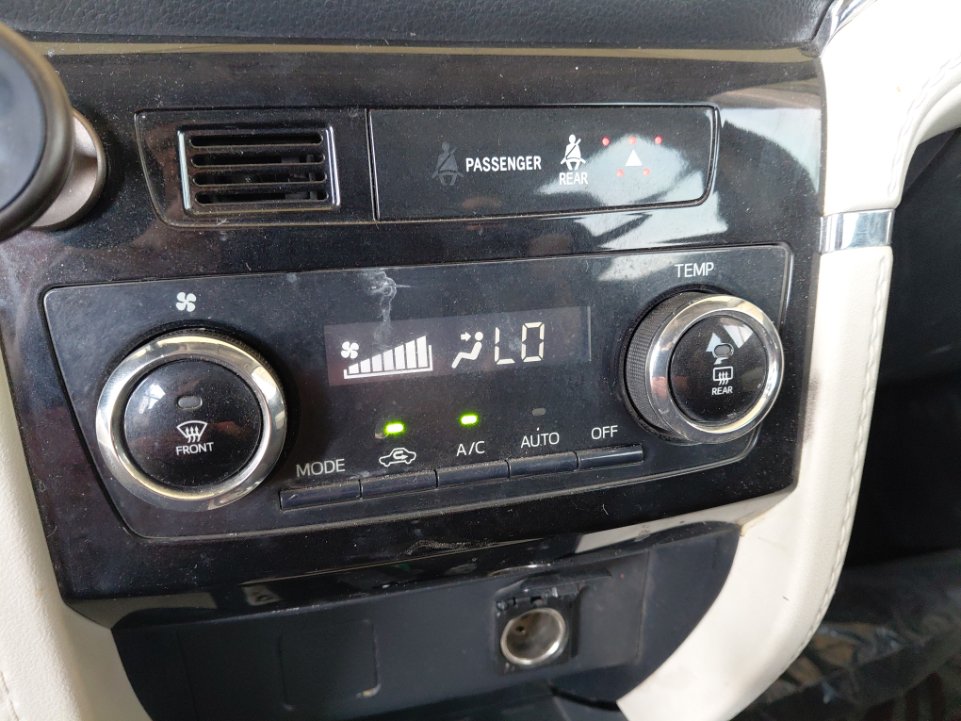 تويوتا راش GL 75 -  Sports 2021 image