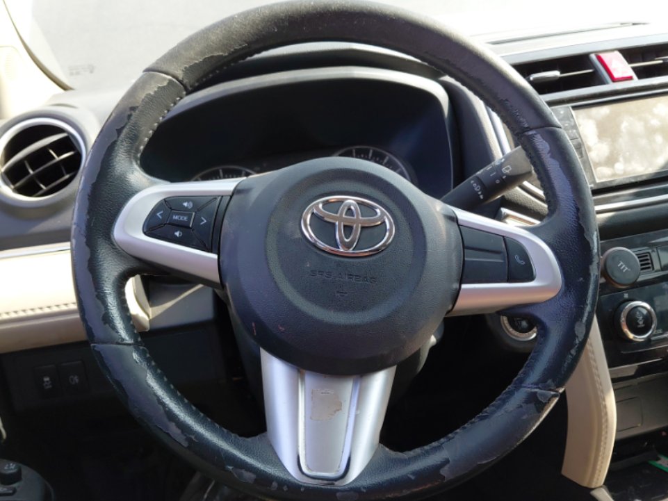 تويوتا راش GL 75 -  Sports 2021 image