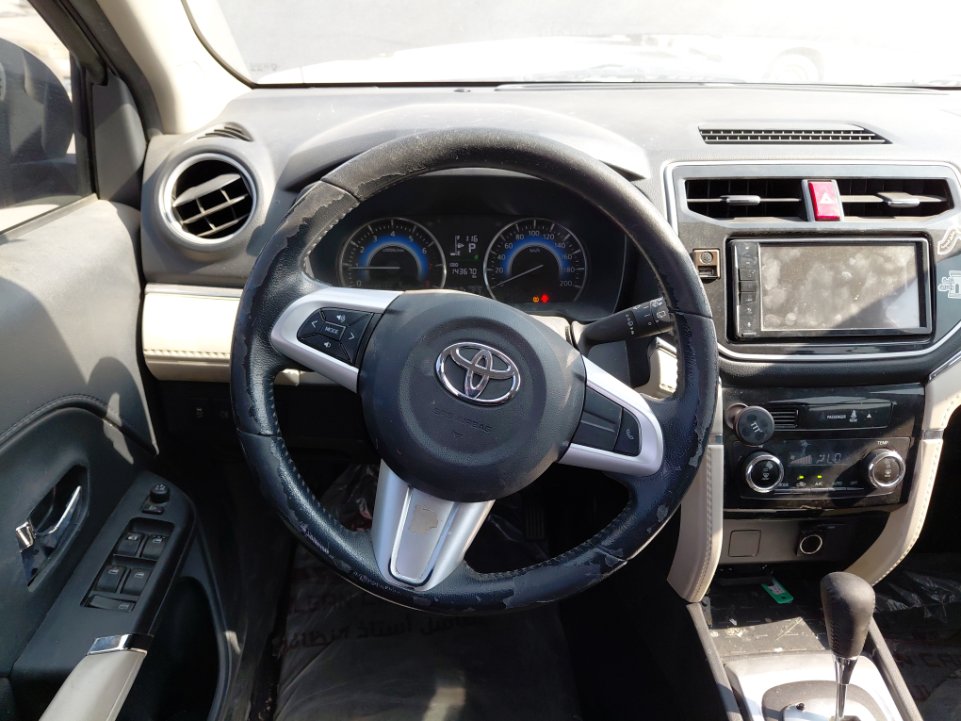 تويوتا راش GL 75 -  Sports 2021 image