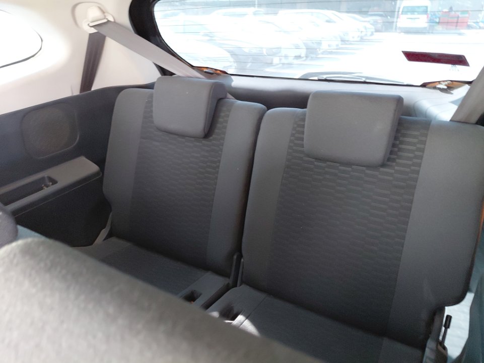 تويوتا راش GL 75 -  Sports 2021 image